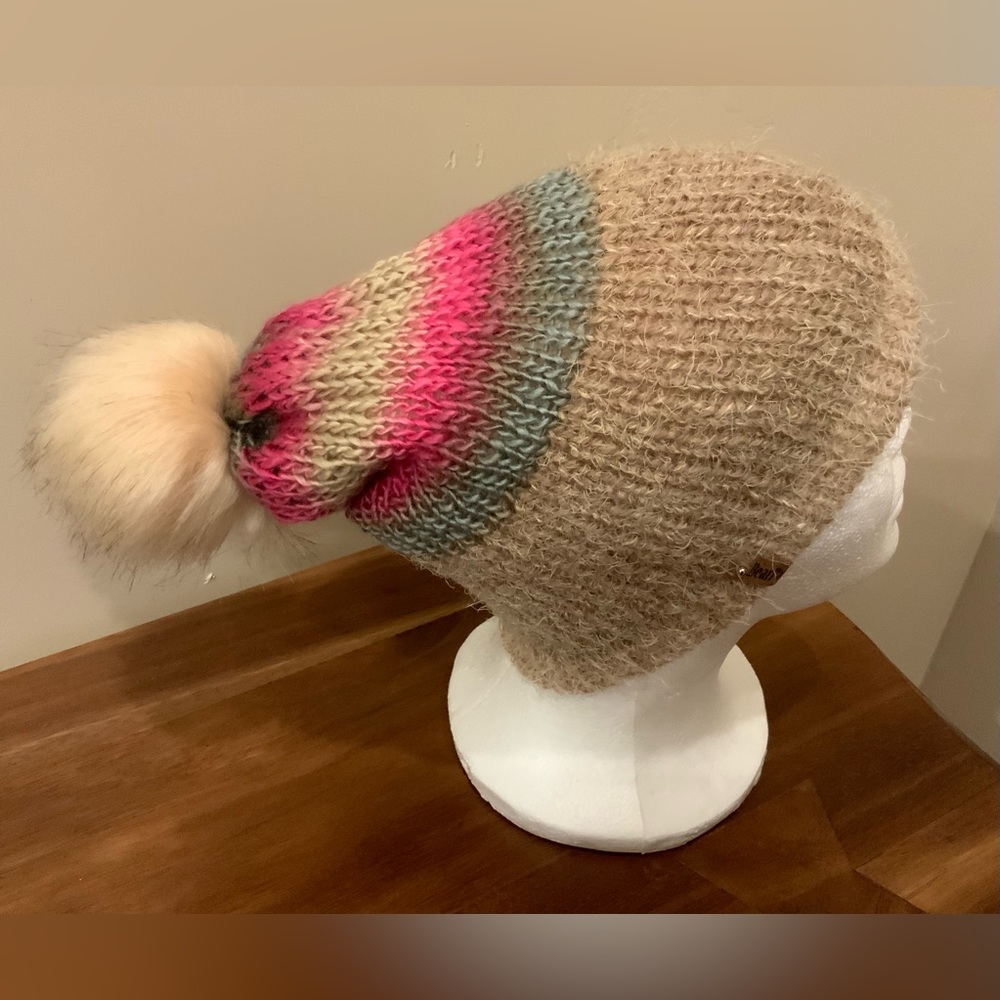 Slouchy Knitted Winter Reversible Hat with Faux Fur Snap Pom